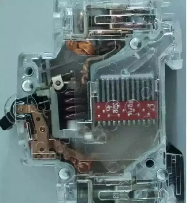 abb空气开关反着接会有危险吗？ (https://ic.work/) 智能电网 第2张