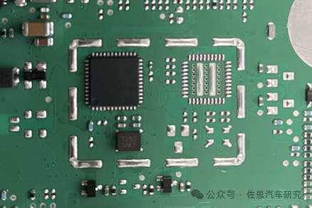 高通8295座舱域控DHU内部基本结构 (https://ic.work/) 汽车电子 第4张