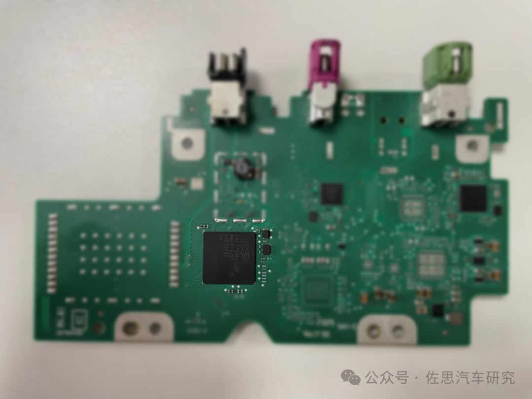 高通8295座舱域控DHU内部基本结构 (https://ic.work/) 汽车电子 第5张