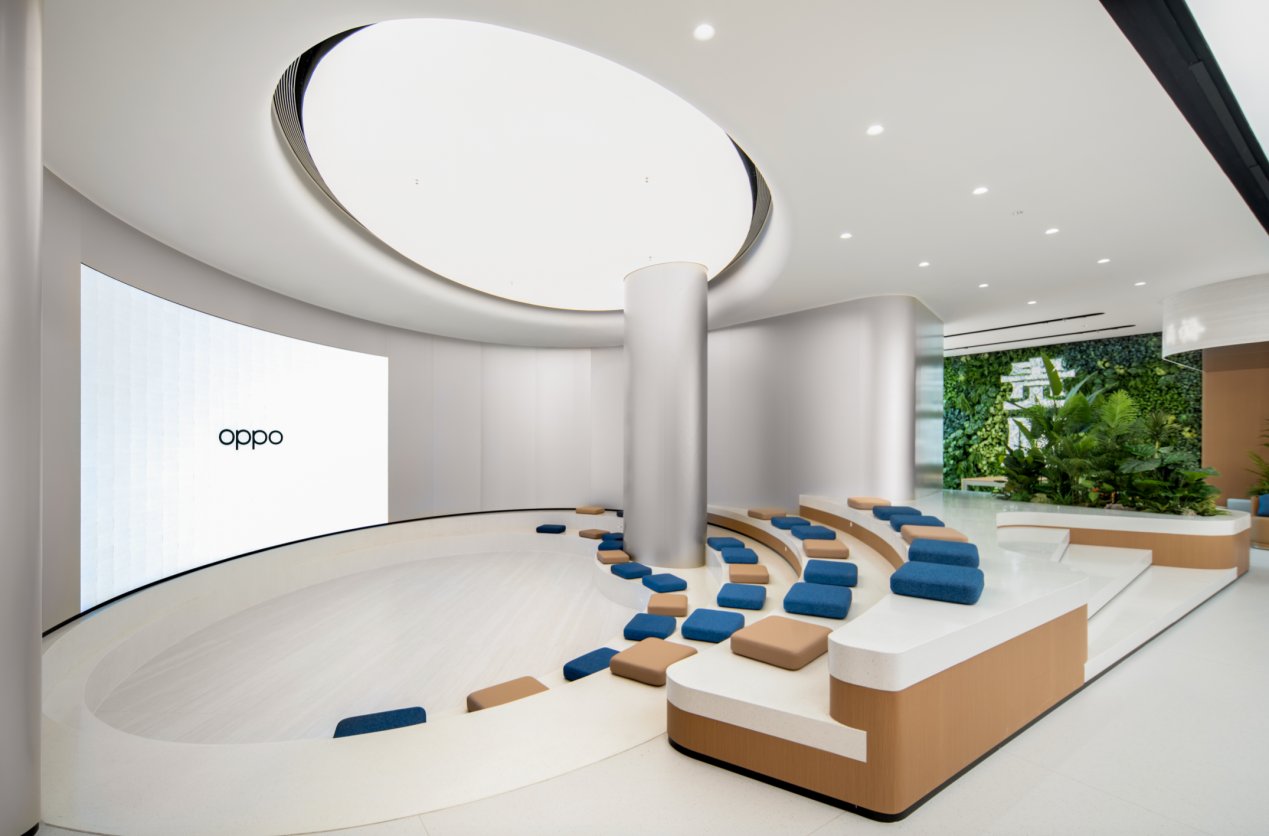 OPPO 全国最大旗舰店落地贵阳万象城，打造“年轻人的城市公园” (https://ic.work/) 产业洞察 第2张